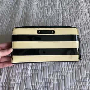 Kate spade zipper wallet